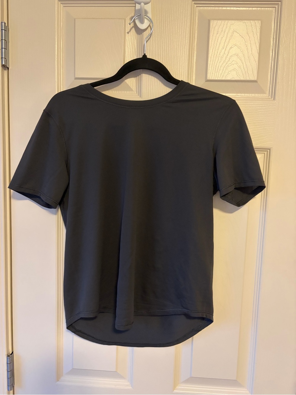 🐢 LULULEMON - Small Fitting Grey Tee Shirt